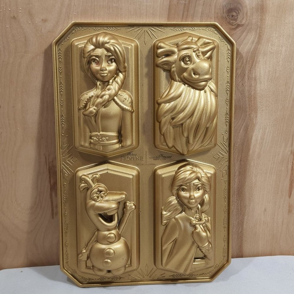 Nordic Ware Frozen II Cake Pan cakelets mold Elsa Anna Olaf Sven